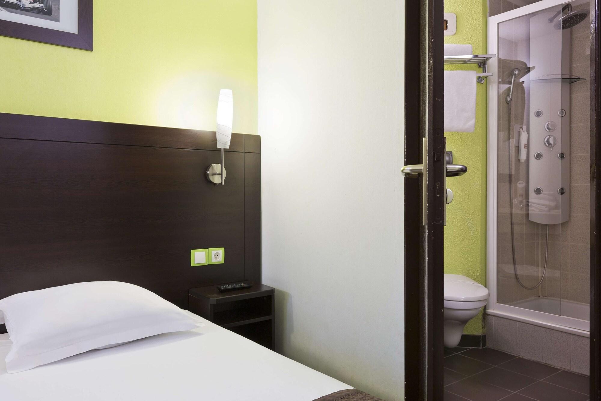 Enzo Hotels Pont-A-Mousson By Kyriad Direct Esterno foto