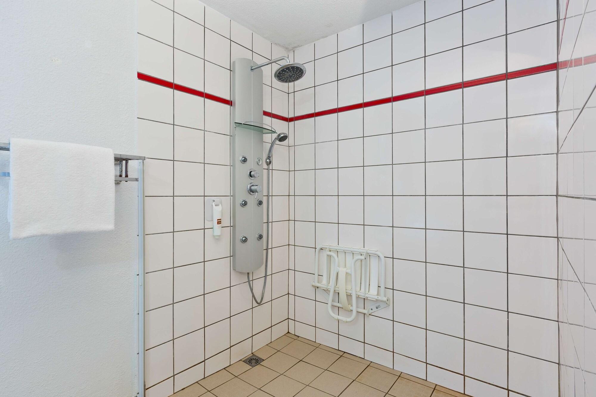 Enzo Hotels Pont-A-Mousson By Kyriad Direct Esterno foto