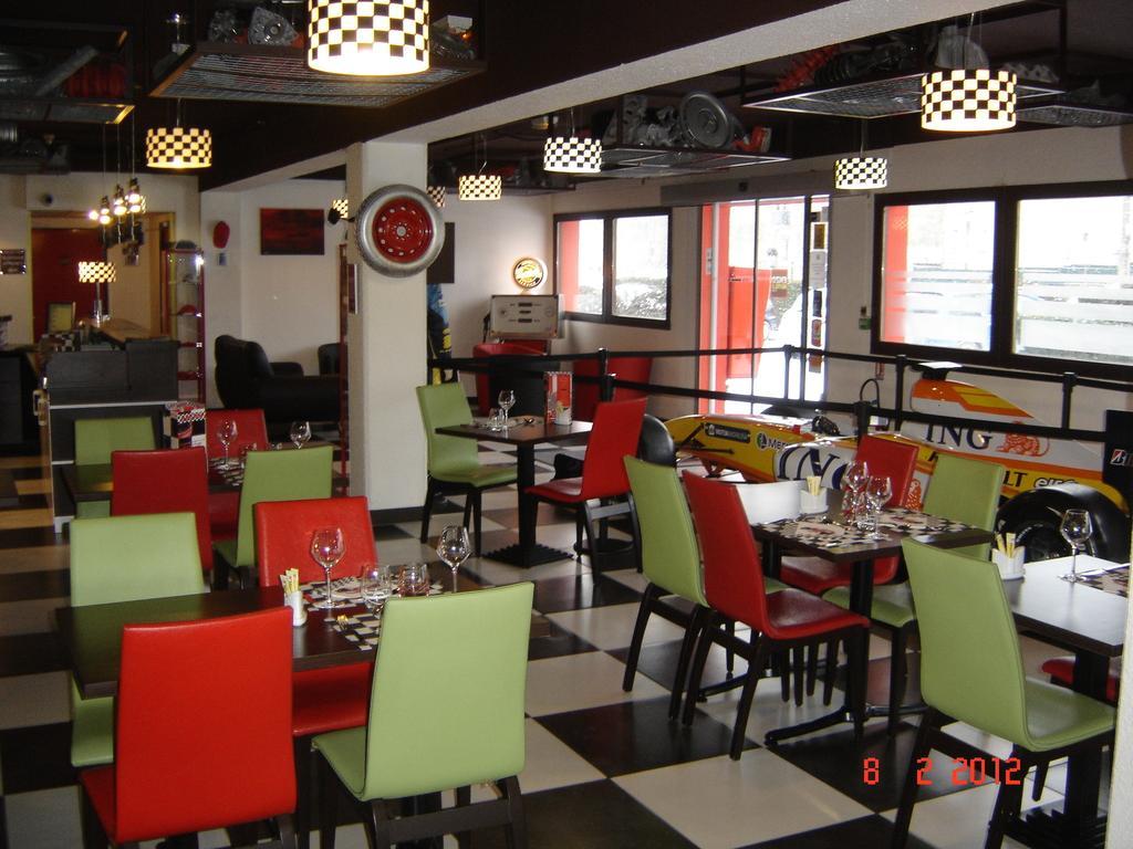 Enzo Hotels Pont-A-Mousson By Kyriad Direct Esterno foto